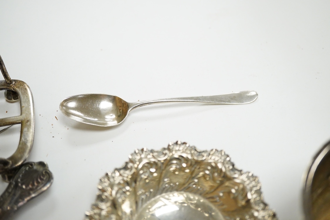 A collection of small silver, to include a late Victorian seven bar toast rack, by Edward Gilbert, London, 1887, length 13.3cm, a late Victorian bowl, pair of shell salts, nut dish, egg cup, Georgian chamberstick(part of